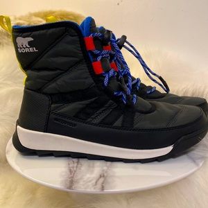 New Sorel boots size 6